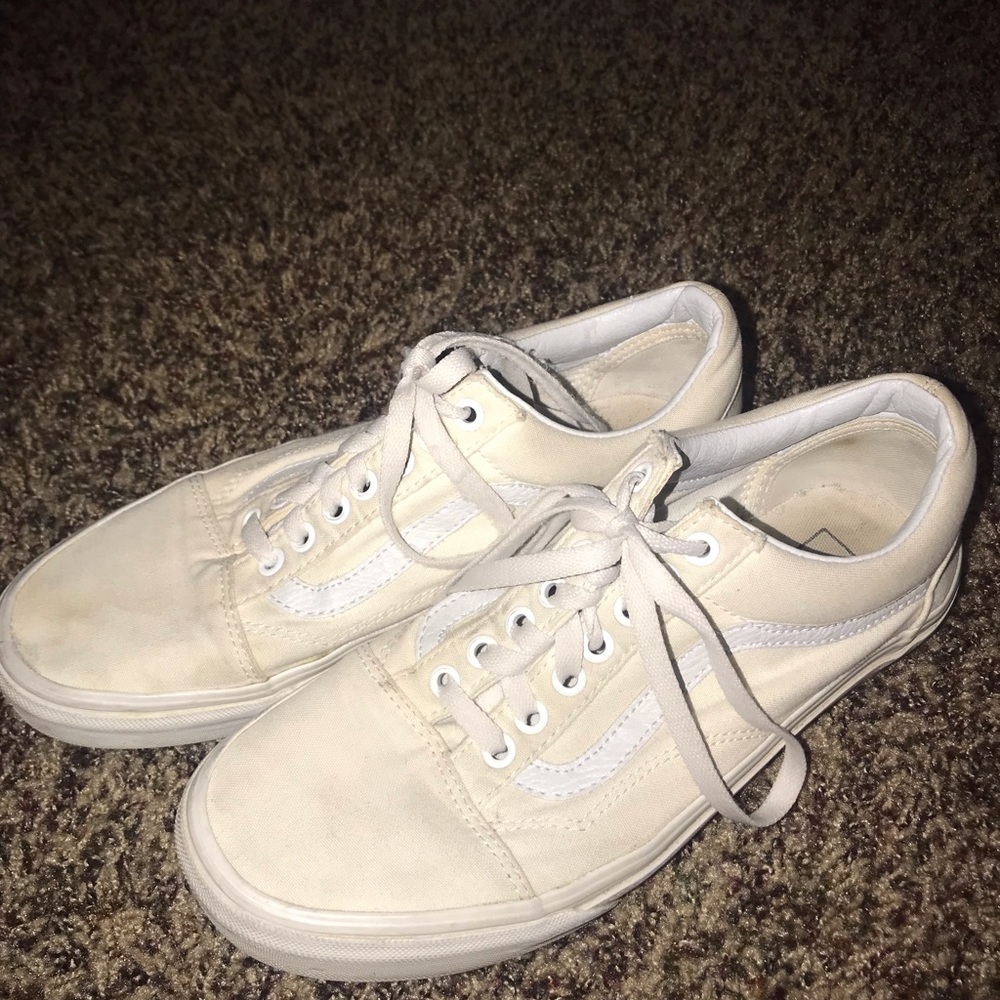 OLD SCHOOL VANS